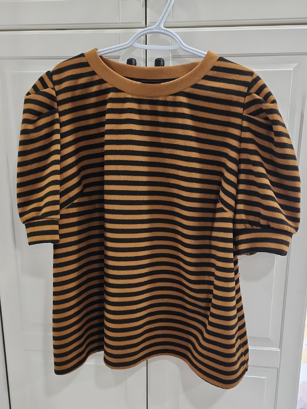 Who What Wear Black and Mustard Striped Puff Sleeve Top